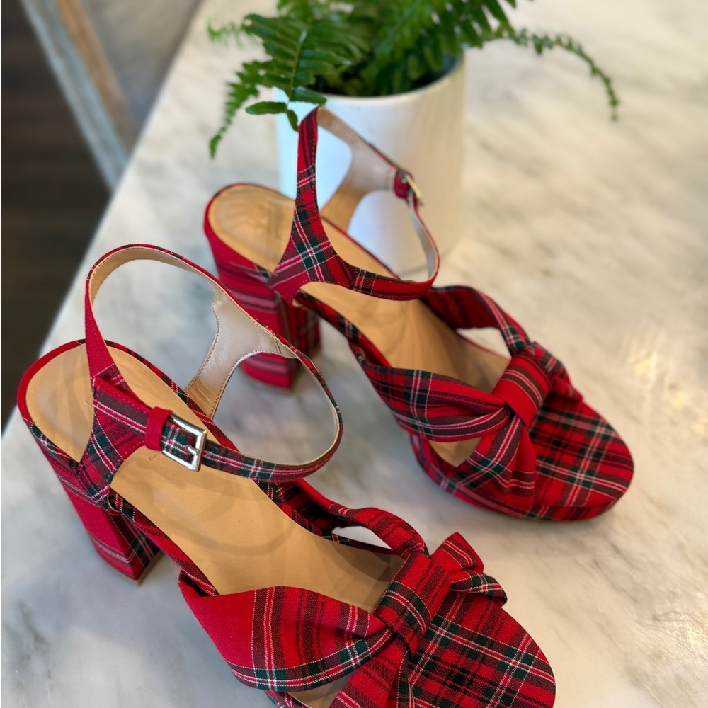 Loft Plaid Red and Green Women's Sandals - brand new - Picture 2 of 6